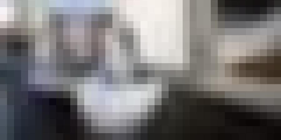 غارات داخل الخط الأصفر بغزة وتسليم جثامين 15 شهيدا