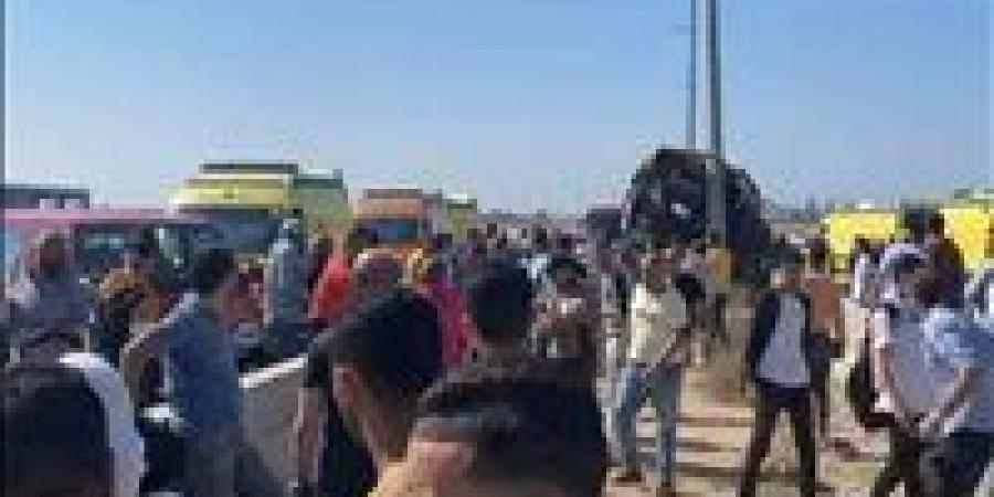 مصرع ربة منزل وإصابة 3 في تصادم بين دراجتين بخاريتين أمام سوق الجملة ببنها