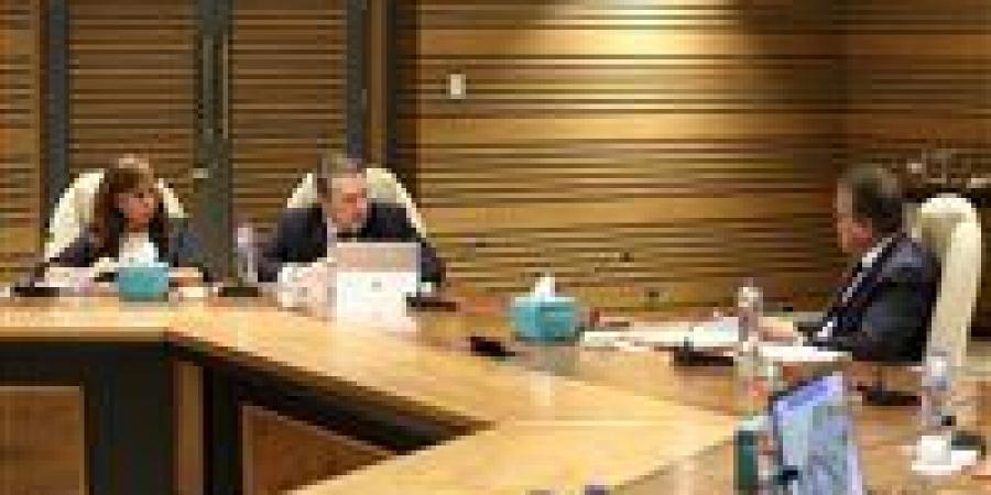 وزير الصحة يستقبل وفد البنك الأوروبي لإعادة الإعمار والتنمية لبحث تطوير المنشآت الصحية