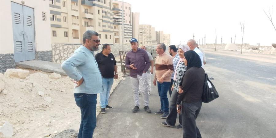 رئيس "جهاز 15 مايو" يتابع تنفيذ المشروعات الحيوية بالمدينة
