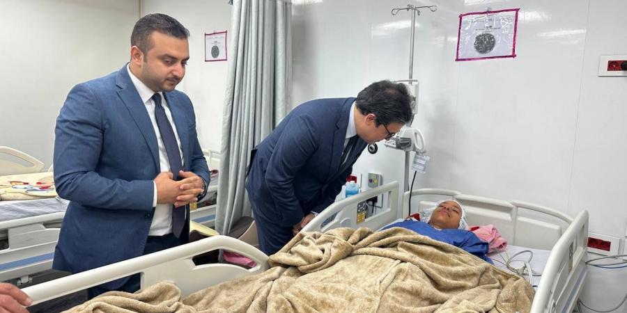 وزير الثقافة يزور طلاب أسوان المصابين في حادث طريق إسنا