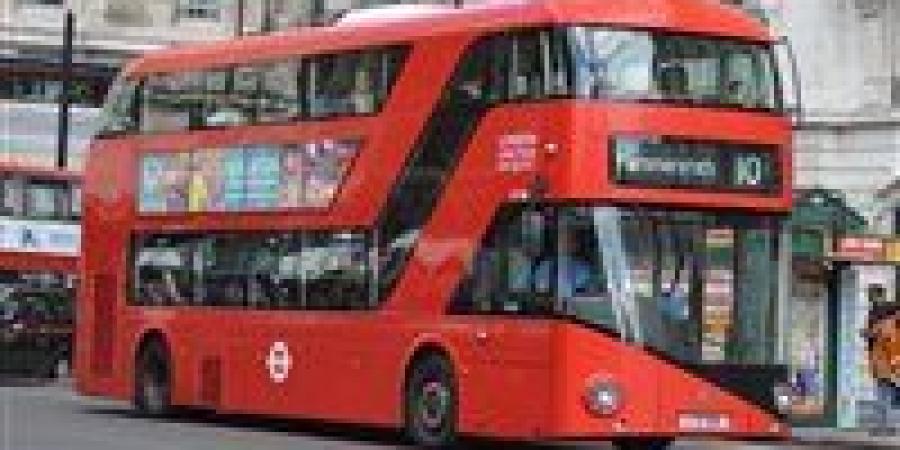 بريطانيا تحقق حول إمكانية التحكم في حافلاتها عن بُعد