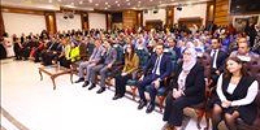 الحب والإخوة بين المسلم والمسيحي..سيدة مسيحية تدخل سحب عمرة لصديقتها المسلمة