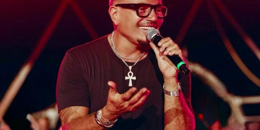 صور.. عمرو دياب يتألق بحفل جديد في الدوحة