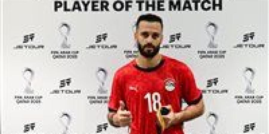 مروان حمدي يفوز بجائزة أفضل لاعب في مباراة مصر أمام الإمارات بكأس العرب