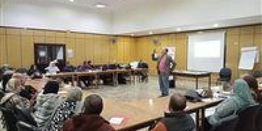 بالتعاون مع المجلس القومي للطفولة والأمومة.. محافظ أسيوط يعلن انطلاق المرحلة الثانية لورش الدليل المعياري لحماية الأطفال