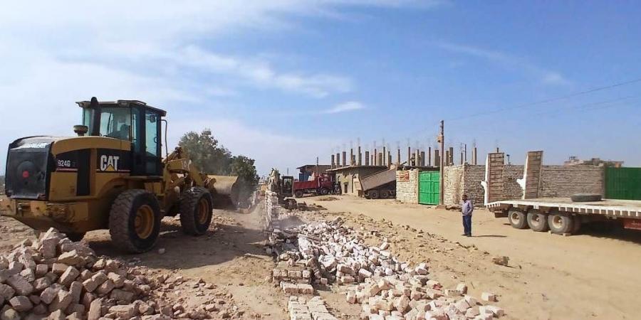 أسوان تواصل إزالة التعديات والإشغالات ضمن المرحلة الثالثة من الموجة 27