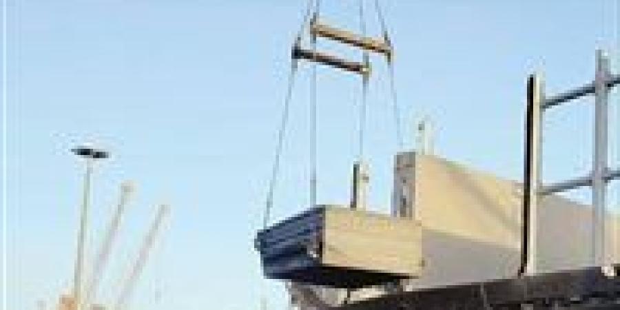 نجاح أول شحنة تصديرية لمصنع الأنود الكربونية بعد إعادة التشغيل.. ومضاعفة الإنتاج مطلع 2026