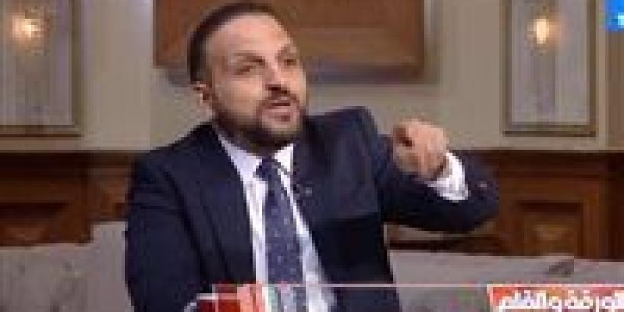 الكاتب الصحفي عمرو الديب رئيس تحرير تحيا مصر: أستغرب أن بعض من الخبراء الدستوريين يطالبون بإلغاء الانتخابات!.. لا أحد يملك هذه الصلاحية