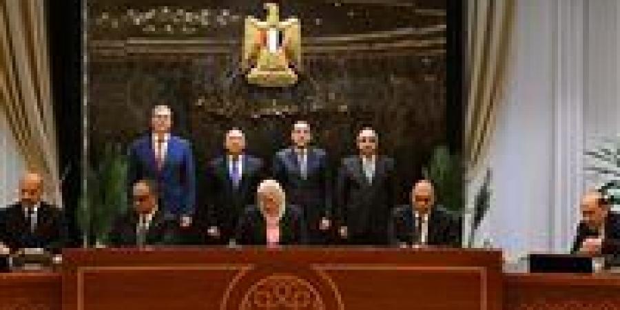 رئيس الوزراء يشهد توقيع اتفاقية تسوية بين جهات حكومية وشركة جنوب الوادي للأسمنت لتعزيز مناخ الاستثمار
