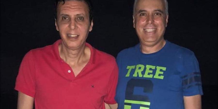 دخول الفنان طارق الأمير العناية المركزة.. وشقيقه: حالته حرجة