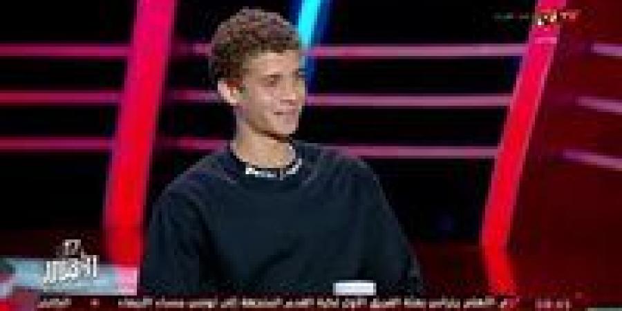 حمزه عبدالكريم .. 19 معلومة عن «جوهرة الأهلي» الذي يفاوضه برشلونة رسميًا