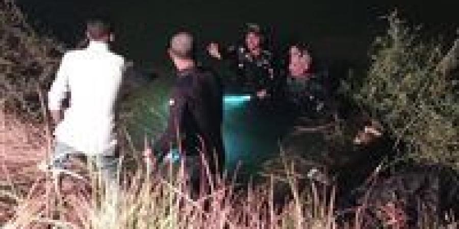 الحزن يخيم على محافظة قنا بسبب مصرع 6 أشخاص في حادث سيارة ميكروباص داخل ترعة الكلابية