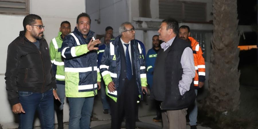 رئيس شركة الصرف الصحي بالإسكندرية يتفقد التمركزات والمحطات خلال نوة الفيضة الصغرى