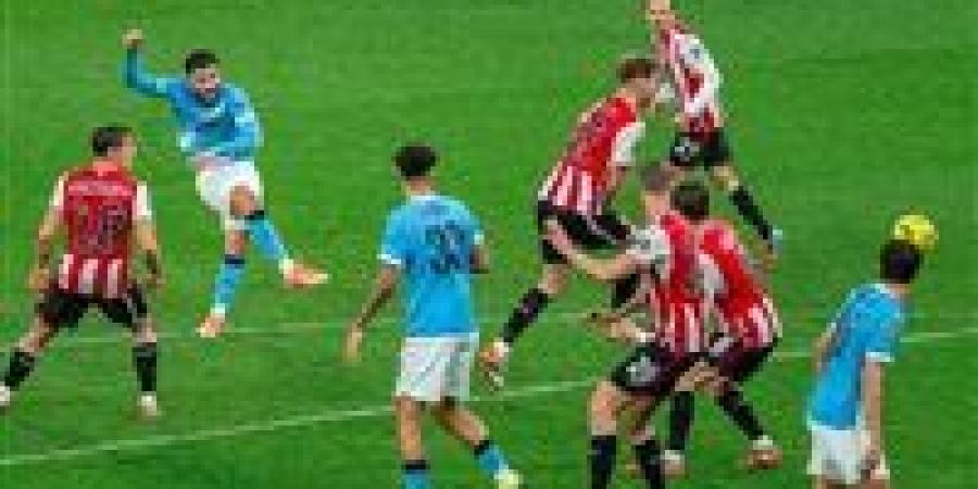 مانشستر
      سيتي
      يفوز
      على
      برينتفورد
      بثنائية
      نظيفة
      ويتأهل
      لنصف
      نهائي
      كأس
      رابطة
      المحترفين
      الإنجليزية