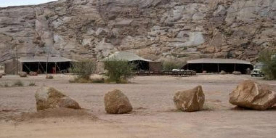 إقبال على مواقع التخييم للاستمتاع بالأجواء الشتوية فى حائل بالسعودية