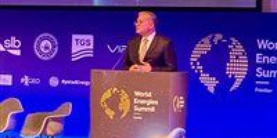 مفاجأة|
      وزير
      البترول:
      مصر
      تستورد
      وتصدر
      الغاز
      في
      نفس
      الوقت