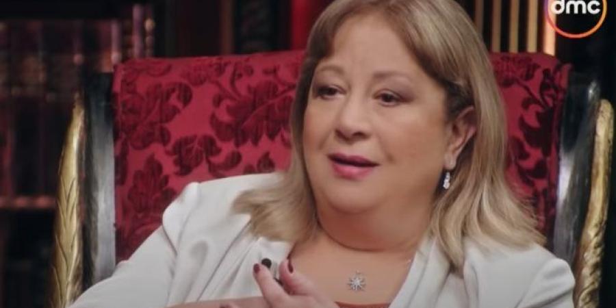 سمية
      الألفي|
      أجهضت
      12
      جنين..
      خانها
      فاروق
      الفيشاوي..
      وزواجها
      من
      مدحت
      صالح
      فشل