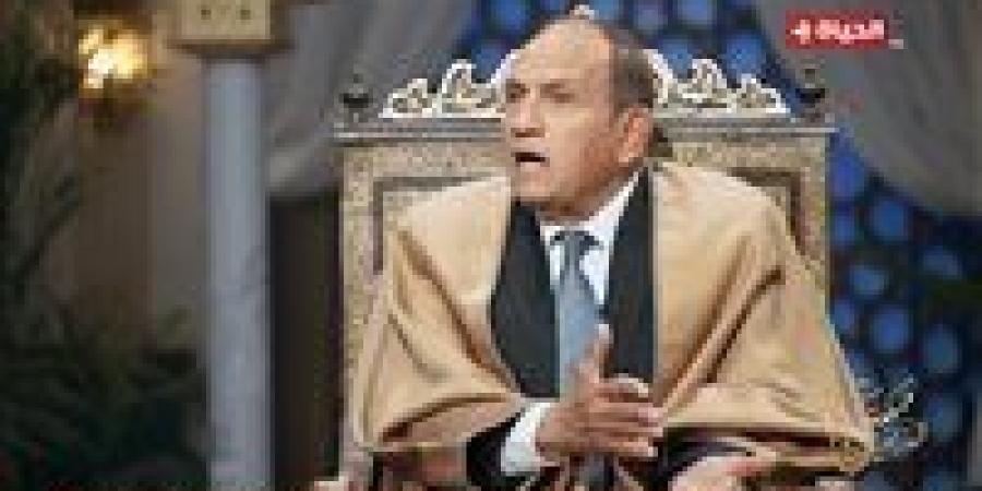 صوته
      بكل
      بيت..
      دولة
      التلاوة
      تكرّم
      الشيخ
      أحمد
      نعينع
      أيقونة
      التلاوة
      الخاشعة