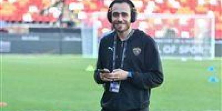 محمد
      عنتر:
      جروس
      عاملني
      بعنصرية
      ورحيلي
      عن
      الزمالك
      أحزنني