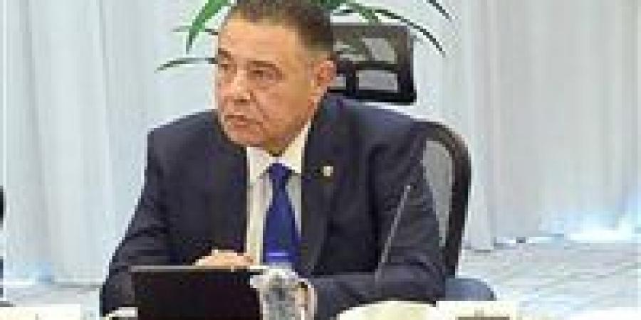 محافظ
      البحر
      الأحمر
      يدعو
      للمشاركة
      في
      جائزة
      الدولة
      للمبدع
      الصغير
      في
      مجالات
      الأدب
      والفنون
      والابتكار