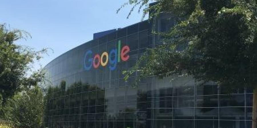 جوجل وآبل يحذران موظفيهما الحاصلين على تأشيرات أمريكية من السفر لهذا السبب