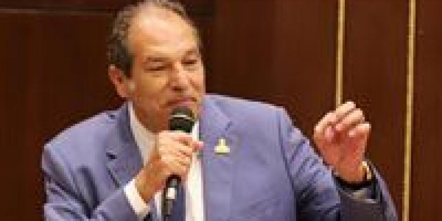 حسام
      الخولي
      يطالب
      بوقف
      محاكمة
      سارقي
      التيار
      الكهربائي
      حال
      التقديم
      على
      طلب
      تركيب
      عداد
      كودي