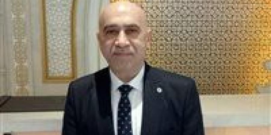 محمد
      عبد
      المقصود
      نائبا
      لرئيس
      الاتحاد
      العربي
      لرفع
      الأثقال