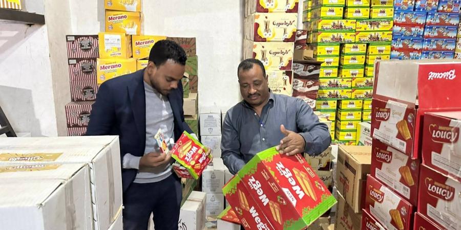 خلال
      ٢٤
      ساعة..
      ضبط
      ١٤٠٠٠
      قطعة
      حلوى
      يشتبه
      فى
      صلاحيتها
      قبل
      توزيعها
      ولحوم
      فاسدة
      بالأقصر