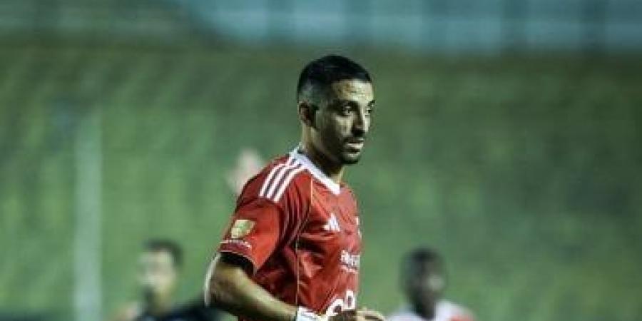 طاهر يتعافى من آلام الركبة.. والأهلى يختتم تحضيراته لمواجهة المحلة