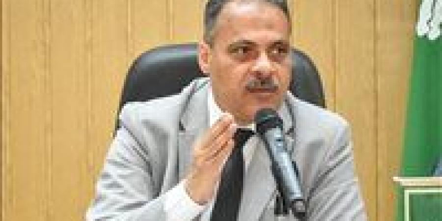 محافظ
      الشرقية
      يقرر
      مجازاة
      سكرتير
      مدينة
      فاقوس
      ومسئول
      غرفة
      حفظ
      الملفات
      ويحيل
      لجنة
      مراجعة
      التراخيص
      بالمركز
      للتحقيق