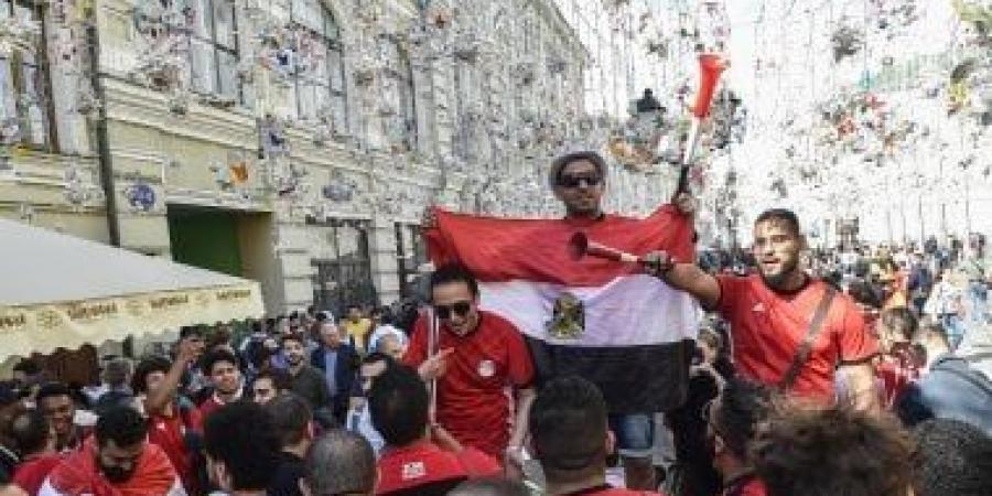 جماهير مصر تؤازر الفراعنة قبل مواجهة زيمبابوى فى أمم أفريقيا.. فيديو