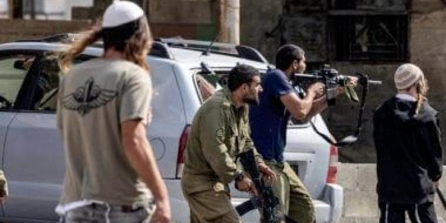 ثلاث إصابات برصاص مستوطنين شرق بلدة عناتا في القدس المحتلة