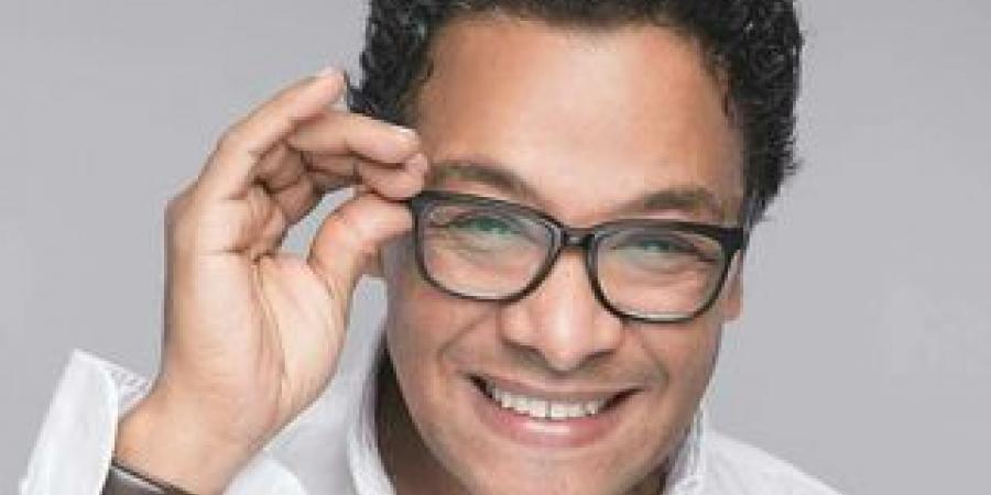 عمل
      لبنتي
      مكياج
      في
      فرحها..
      إسعاد
      يونس
      تنعي
      الماكيير
      محمد
      عبد
      الحميد