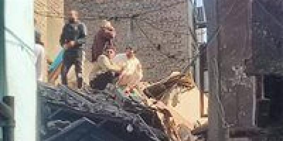 استنفار
      حكومي
      عقب
      انهيار
      عقار
      إمبابة..
      إنقاذ
      متواصل
      ومساعدات
      فورية
      لأسر
      الضحايا