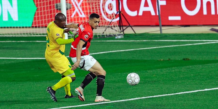 شوبير:
      مصطفى
      محمد
      جاهز
      لمواجهة
      جنوب
      إفريقيا
      ويعتبر
      البطولة
      «حياة
      أو
      موت»