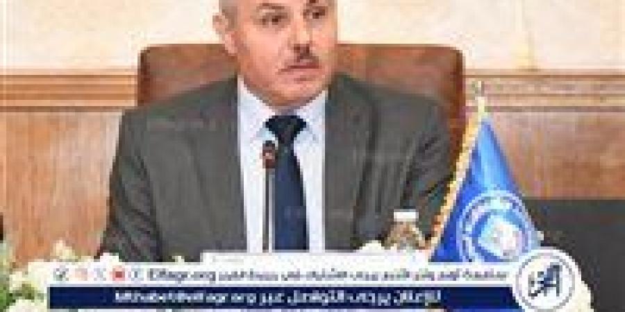 قافلة
      جامعة
      قناة
      السويس
      تصل
      قرية
      النصر
      بالقنطرة
      غرب
      بخدمات
      طبية
      وزراعية
      متكاملة