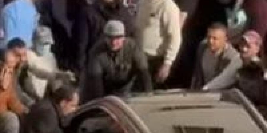 أثناء
      تأديه
      عملها...
      تفاصيل
      مصرع
      حارسة
      أمن
      صدمتها
      سيارة
      علي
      لاب
      مستشفي
      الاطفال
      الجامعي
      بالمنصورة