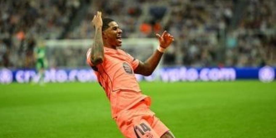 راشفورد يقترب من البقاء في برشلونة بعد مهلة مانشستر يونايتد