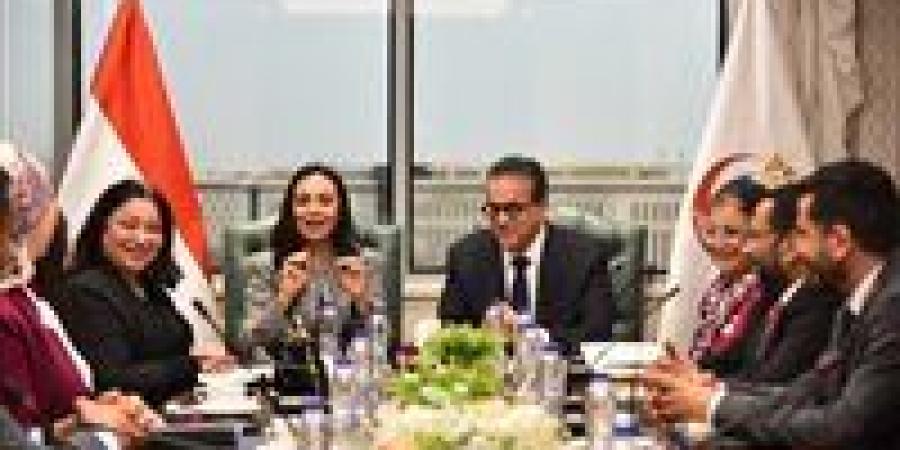 وزيرا الصحة والتضامن الاجتماعي يشهدان توقيع مذكرة تفاهم لتقديم خدمات طبية للسيدات تحت شعار “اسبقي بخطوة”