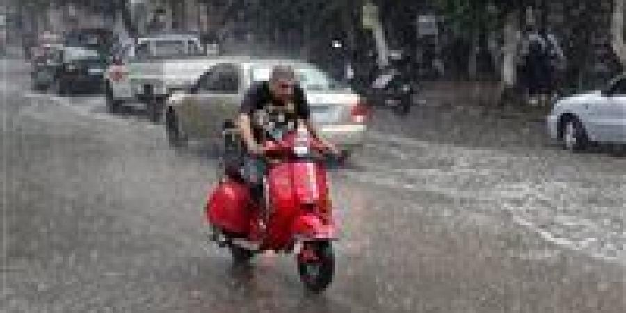 الأرصاد: الأمطار بدأت بشكل تدريجي وستزداد خلال فترات المساء لتصبح رعدية
