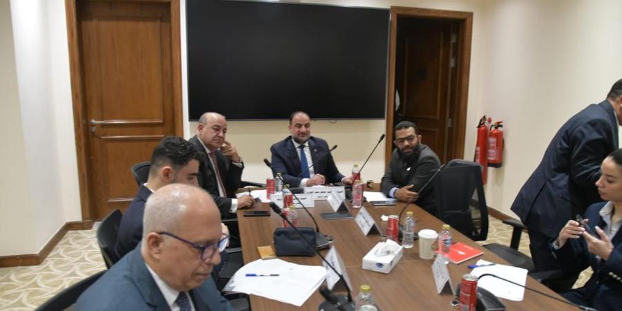 تابلت وعقد عمل وزيادة الأجور .. تفاصيل مناقشة تضامن النواب طلب إحاطة للنائب حاتم عبدالعزيز بشأن مشكلات الرائدات الاجتماعيات