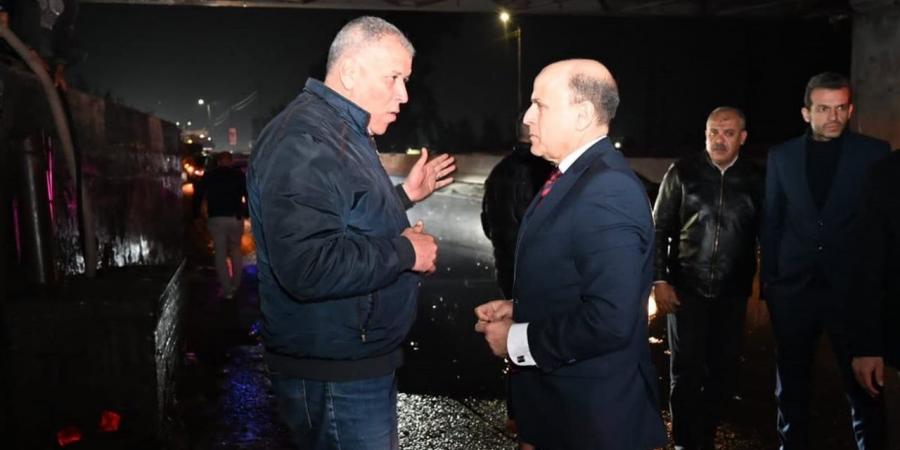 جولة ليلية لمحافظ الغربية في طنطا لمتابعة إزالة تجمعات مياه الأمطار