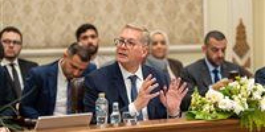 البترول: تفعيل مناقشات تمكين الشباب بالمائدة المستديرة ووضع آليات تنفيذية لمخرجاتها