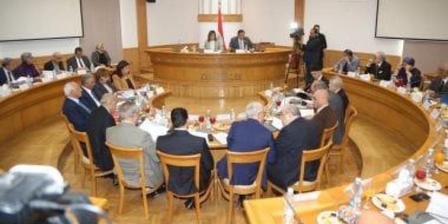 تعرف على التشكيل الجديد للجنة الشعر بالمجلس الأعلى للثقافة لعام 2026