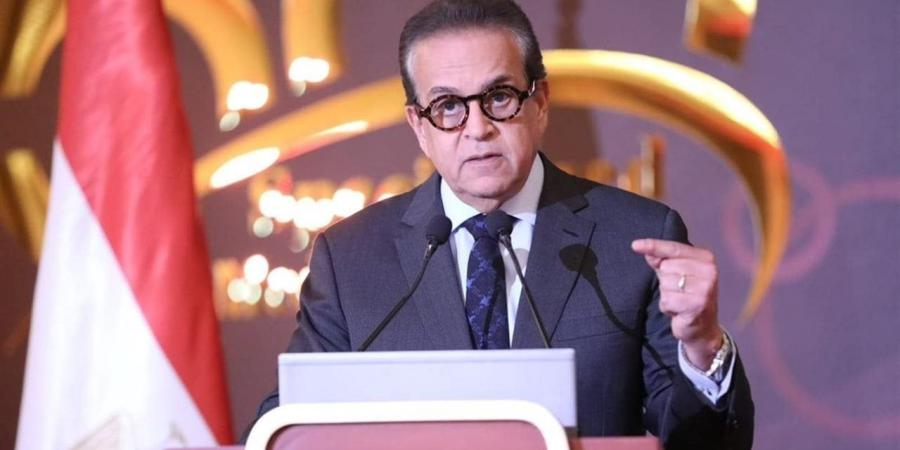 وزير الصحة يشهد تكريم رئيس جامعة عين شمس ونائبه تقديرًا للشراكة الأكاديمية المتميزة