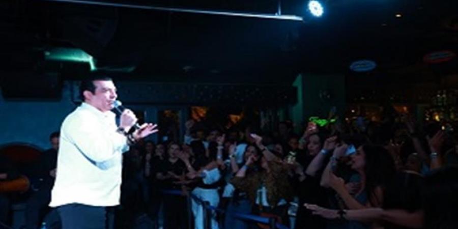 بأجواء التسعينيات.. إيهاب توفيق يفتتح موسم صيف 2026 بحفل غنائي مميز