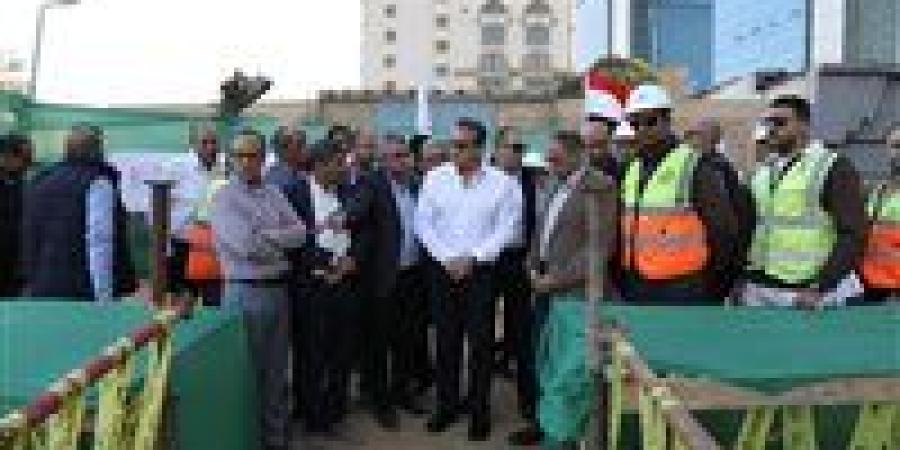 وزير الصحة يتفقد مستشفى بولاق الدكرور بنسبة تنفيذ 100% ومشروع بولاق أبو العلا