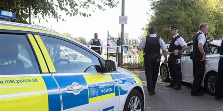 صحيفة: اعتقال شخصين قرب قاعدة بريطانية انطلقت منها مقاتلة أمريكية أسقطت فوق إيران