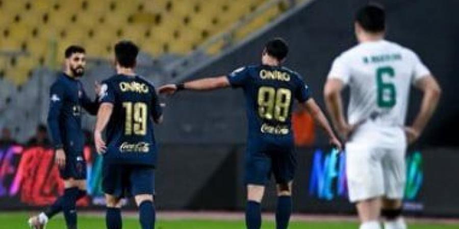 الزمالك يتقدم على المصرى 2 - 1 فى الشوط الأول